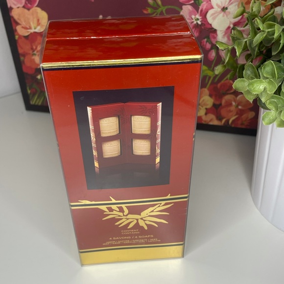 Opium | Yves Saint Laurent | Collection of Perfumed Soaps - Picture 2 of 4